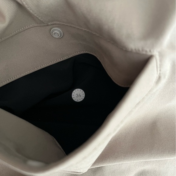 [34]Lululemon Commission Short Relaxed *Warpstreme 11" - Picture 8 of 8